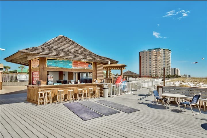 Seasonal Tiki Bar at Pelican Beach Resort